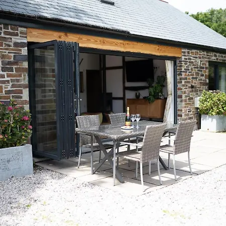 Gwills Countryside With Hot Tub * Newquay (Cornwall)